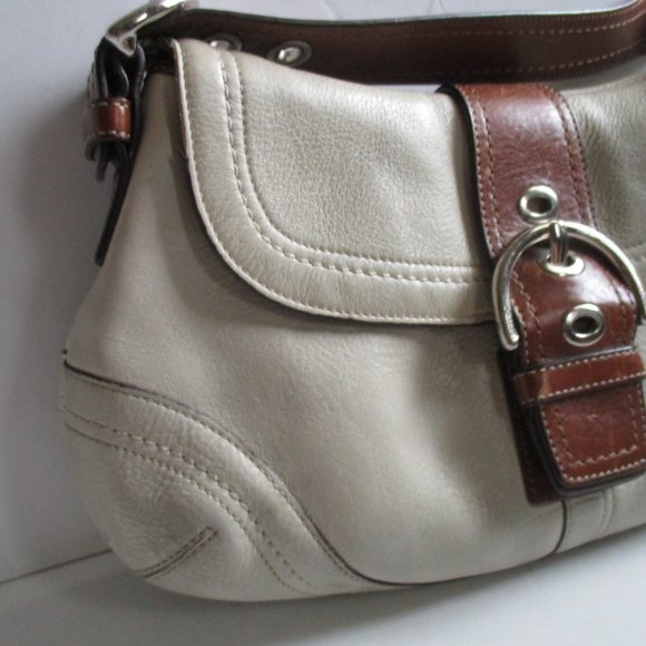 *COACH Beige and Brown Leather Hampton Hobo Shoulder Bag - Picture 4 of 12